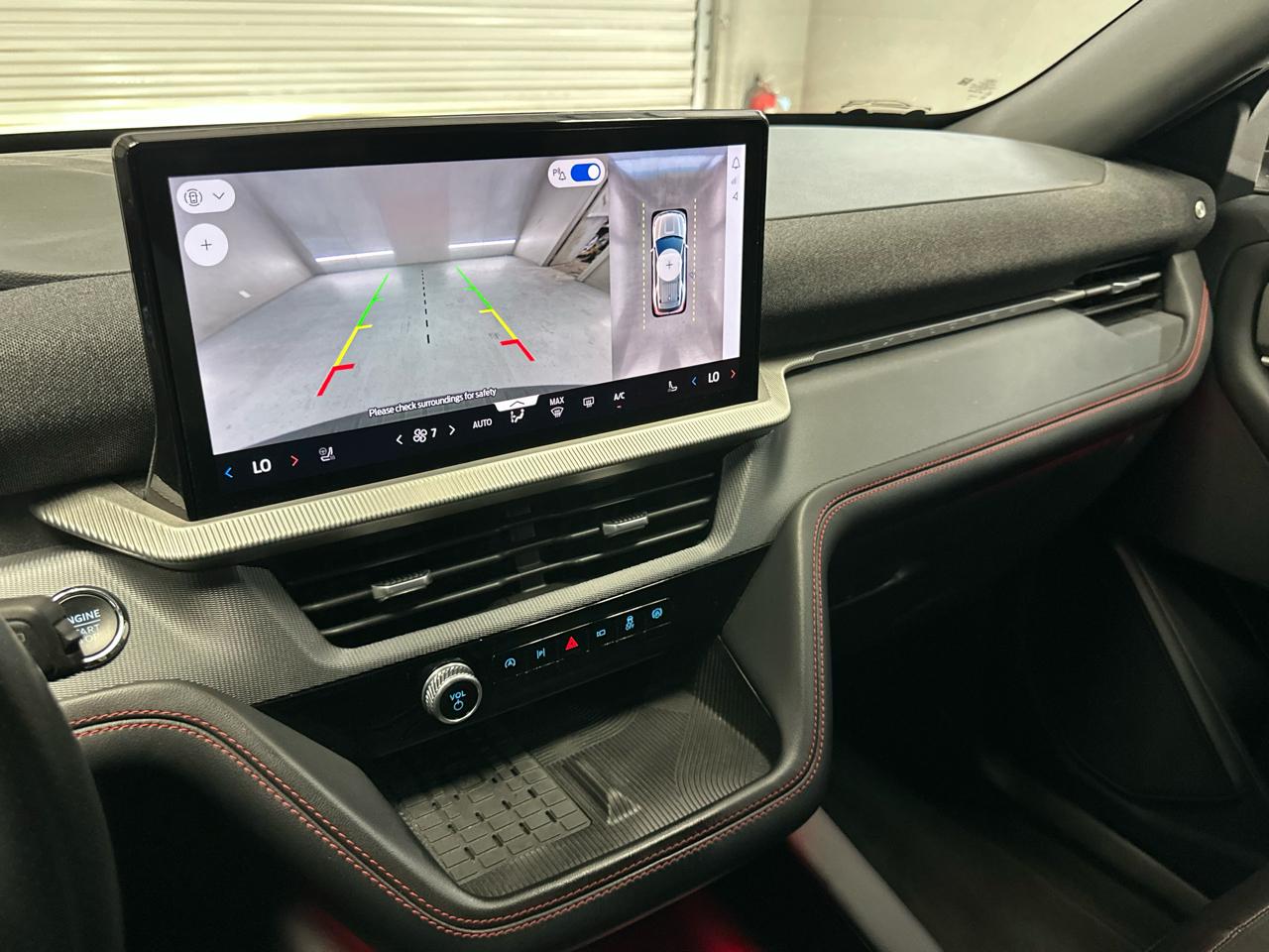 Ford Explorer ST-Line 2025