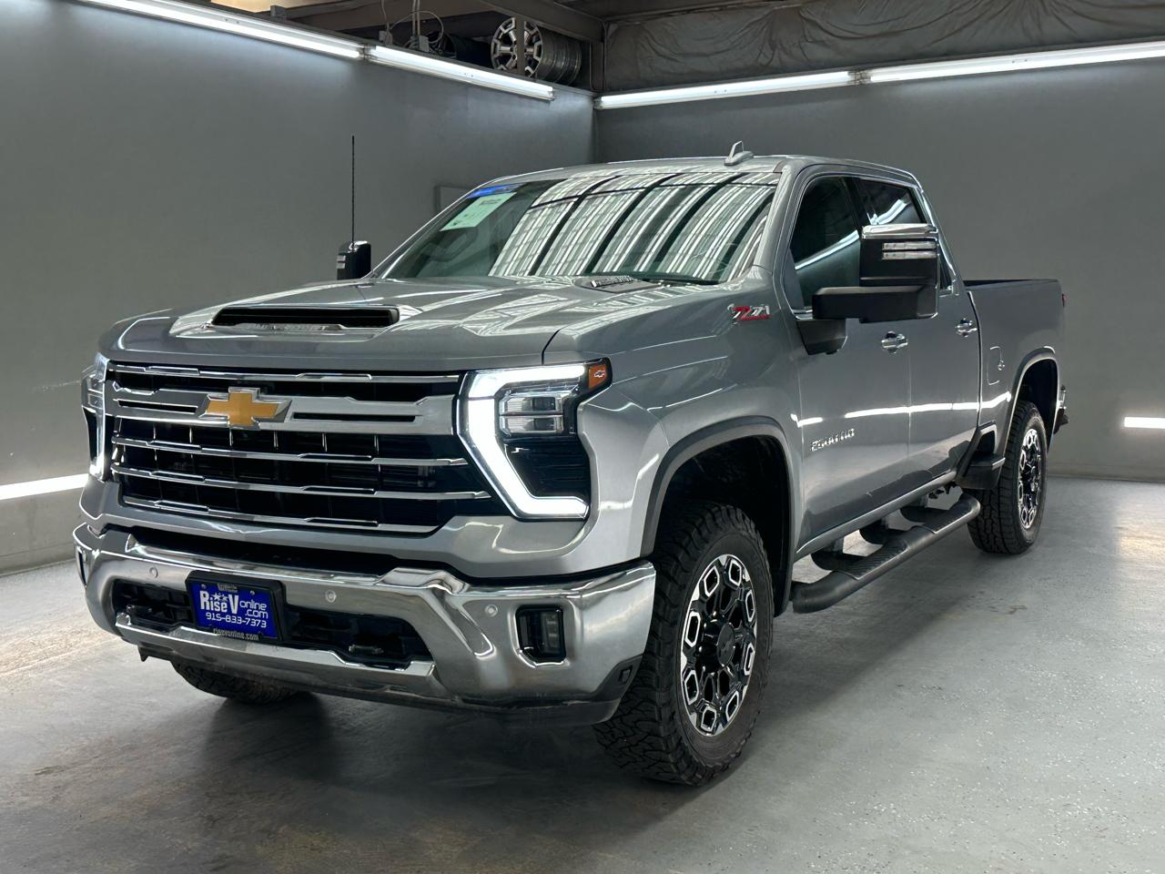 Chevrolet Silverado 2500HD LTZ Crew Cab 4WD 2024