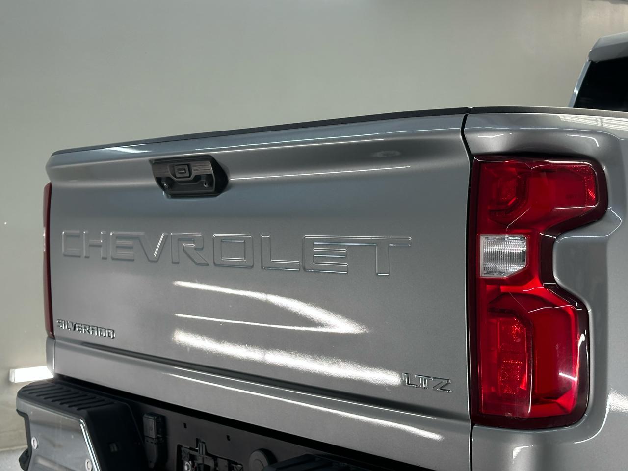 Chevrolet Silverado 2500HD LTZ Crew Cab 4WD 2024