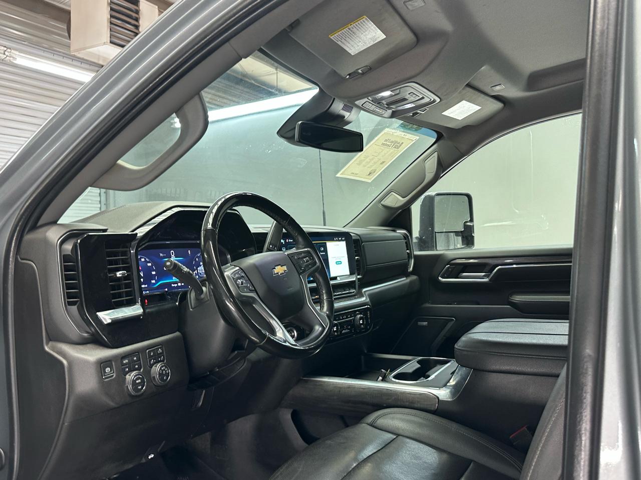 Chevrolet Silverado 2500HD LTZ Crew Cab 4WD 2024