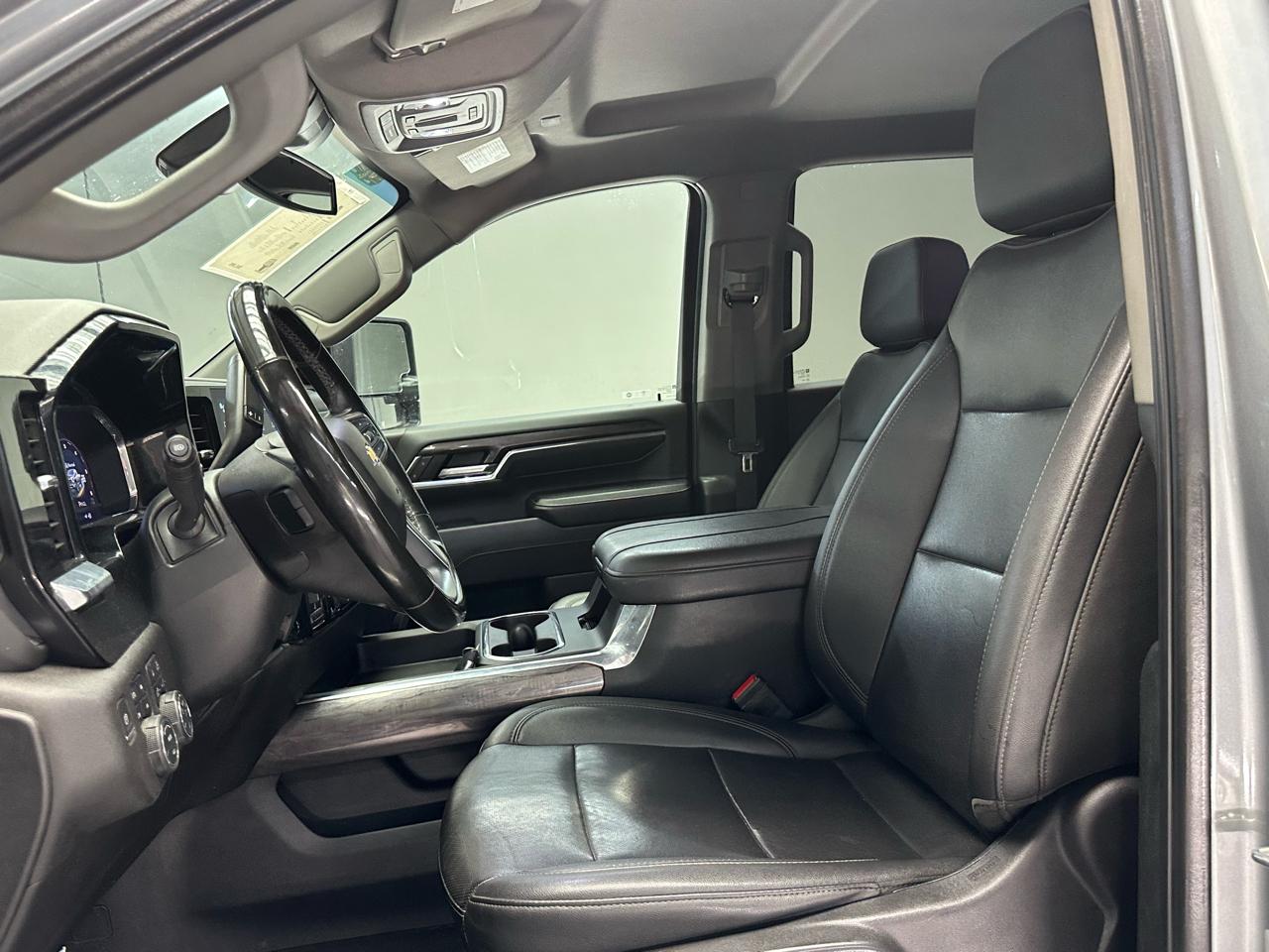 Chevrolet Silverado 2500HD LTZ Crew Cab 4WD 2024