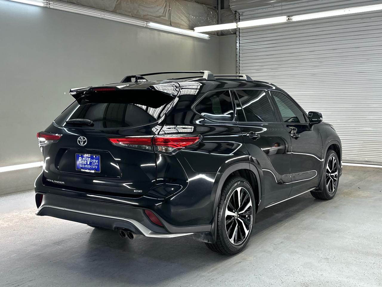 Toyota Highlander XSE FWD V6 2021