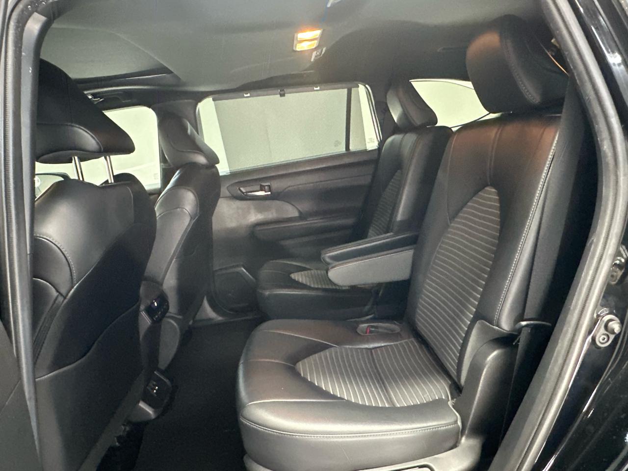 Toyota Highlander XSE FWD V6 2021