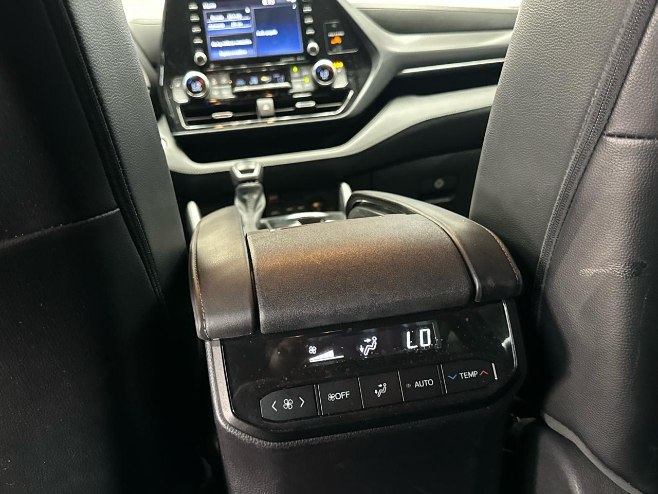Toyota Highlander XSE FWD V6 2021
