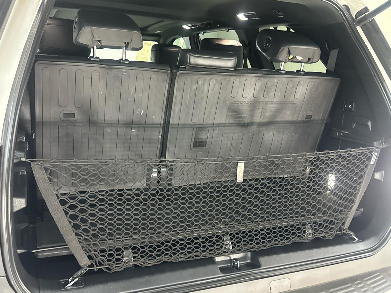 Toyota Sequoia Platinum 4WD FFV (Natl) 2023