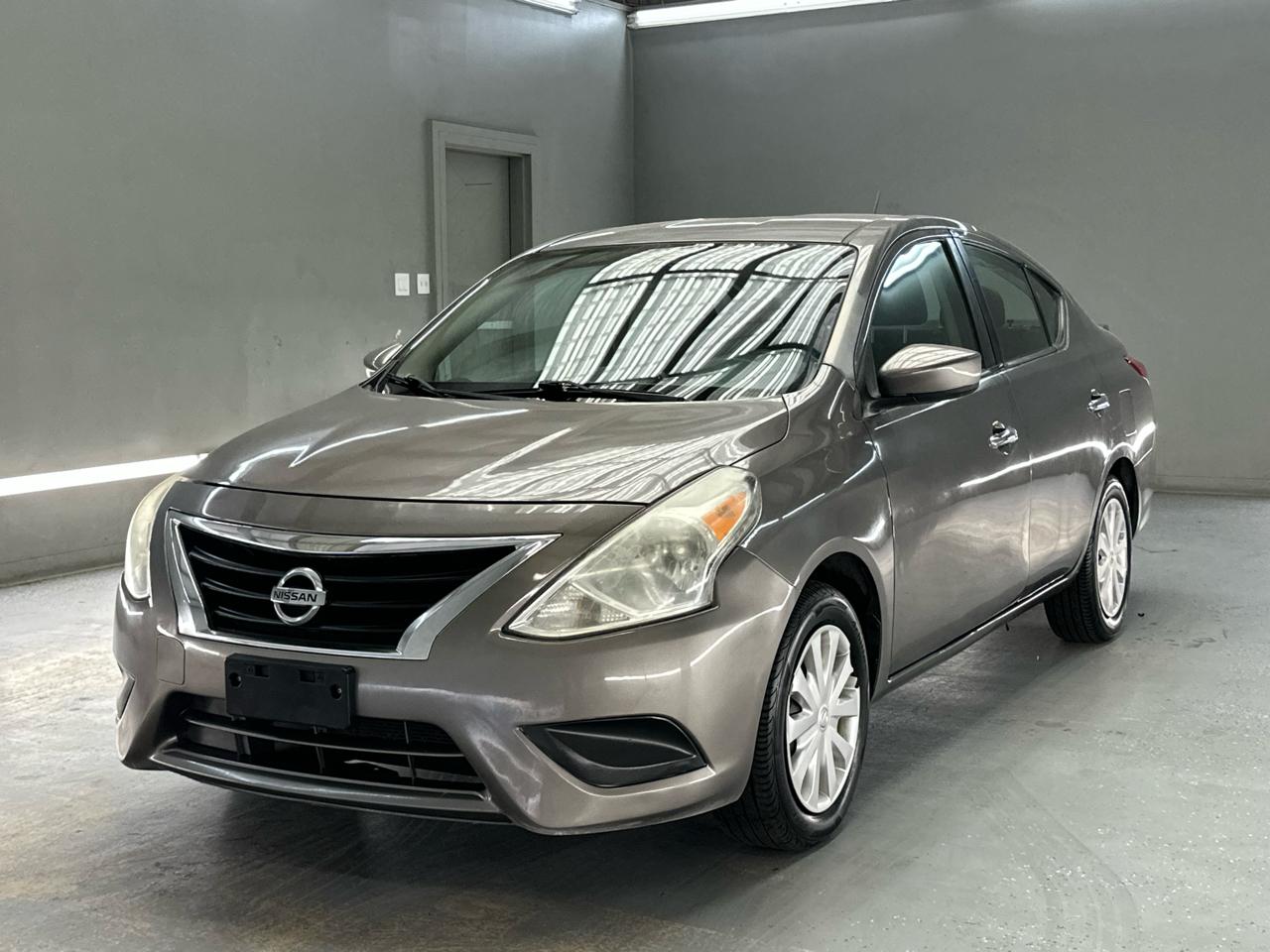 Nissan Versa 1.6 S 5M 2016