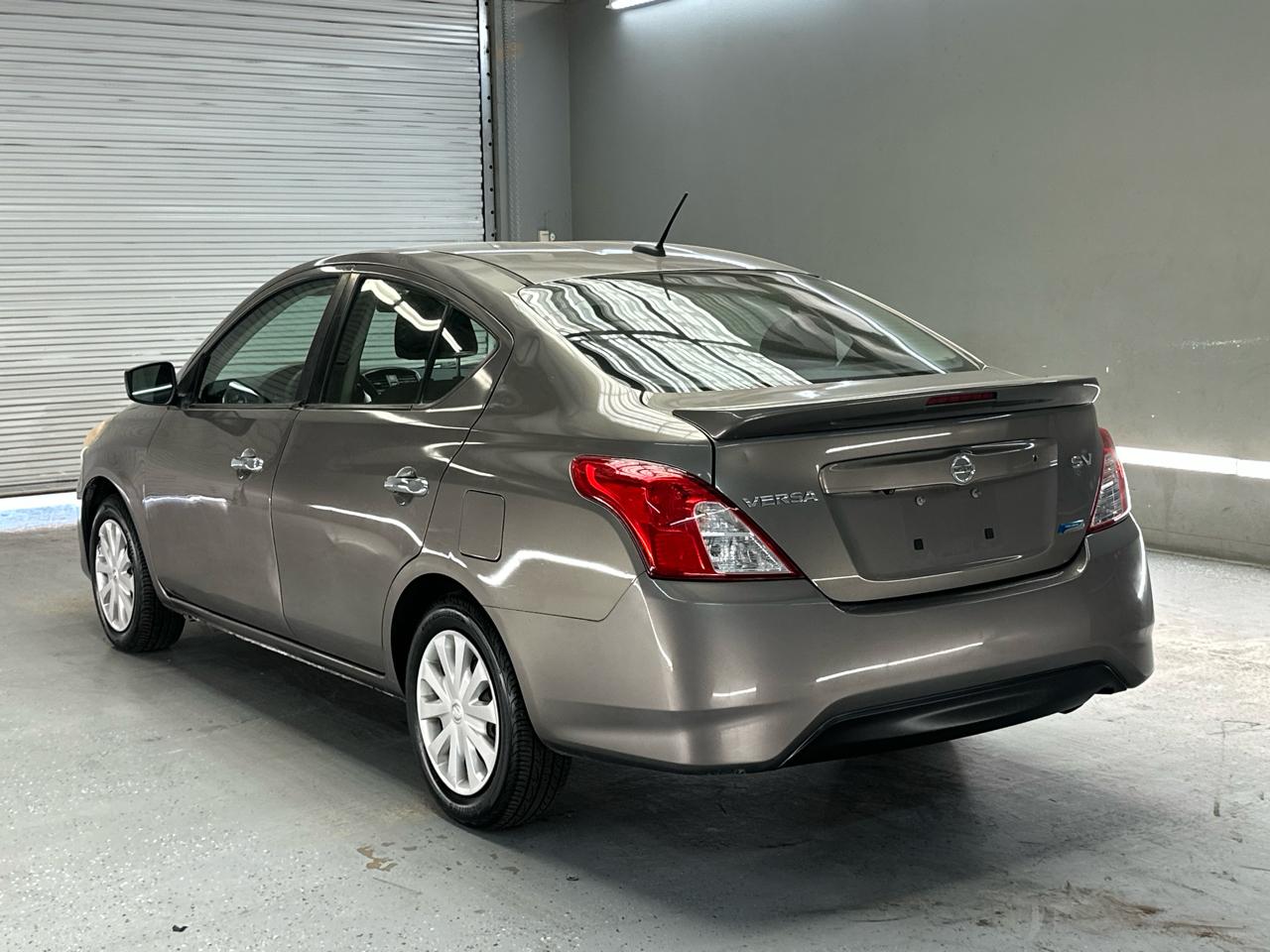 Nissan Versa 1.6 S 5M 2016