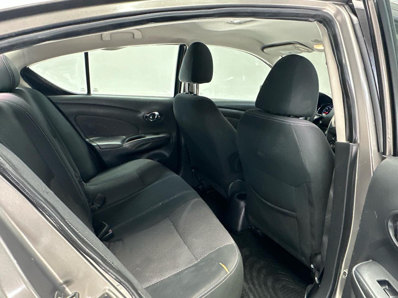 Nissan Versa 1.6 S 5M 2016