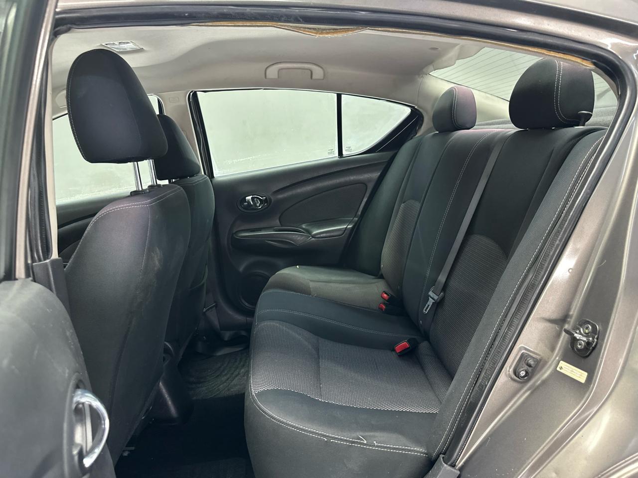 Nissan Versa 1.6 S 5M 2016