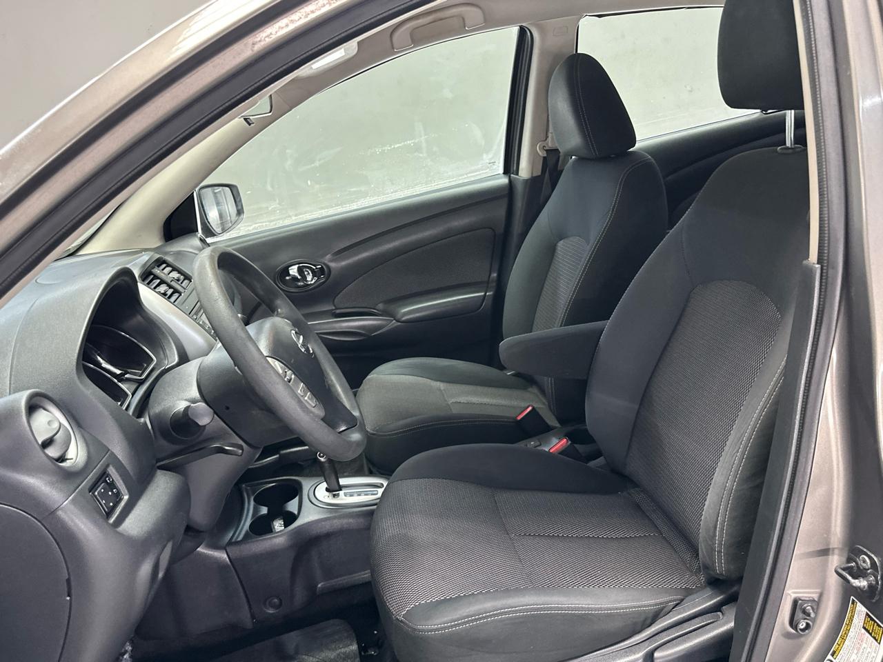 Nissan Versa 1.6 S 5M 2016