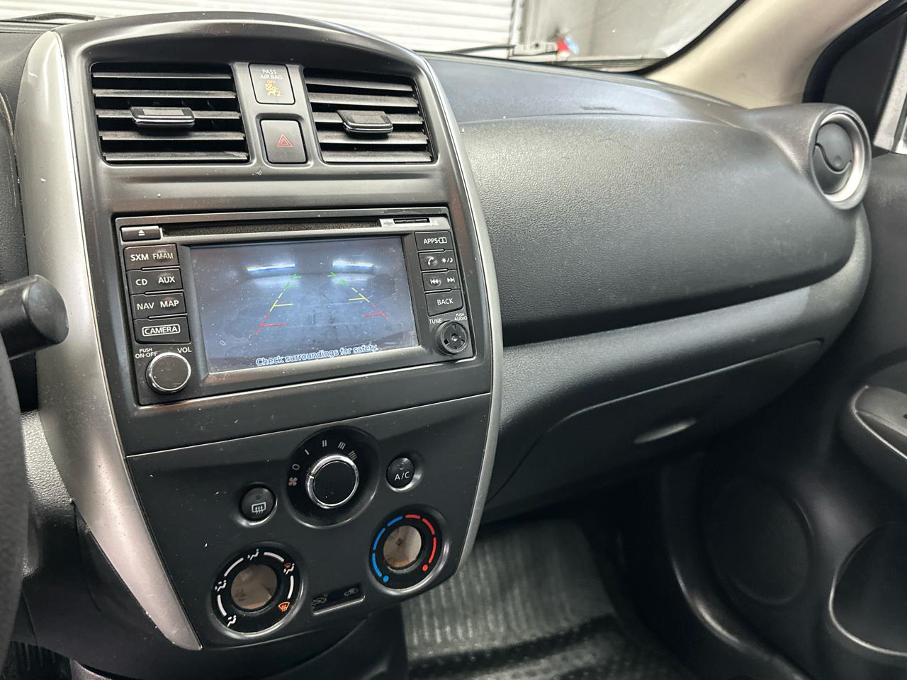 Nissan Versa 1.6 S 5M 2016