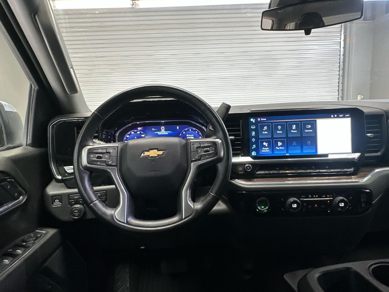 Chevrolet Silverado 1500 LT Crew Cab 4WD 2024