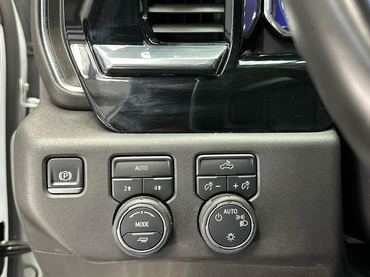 Chevrolet Silverado 1500 LT Crew Cab 4WD 2024