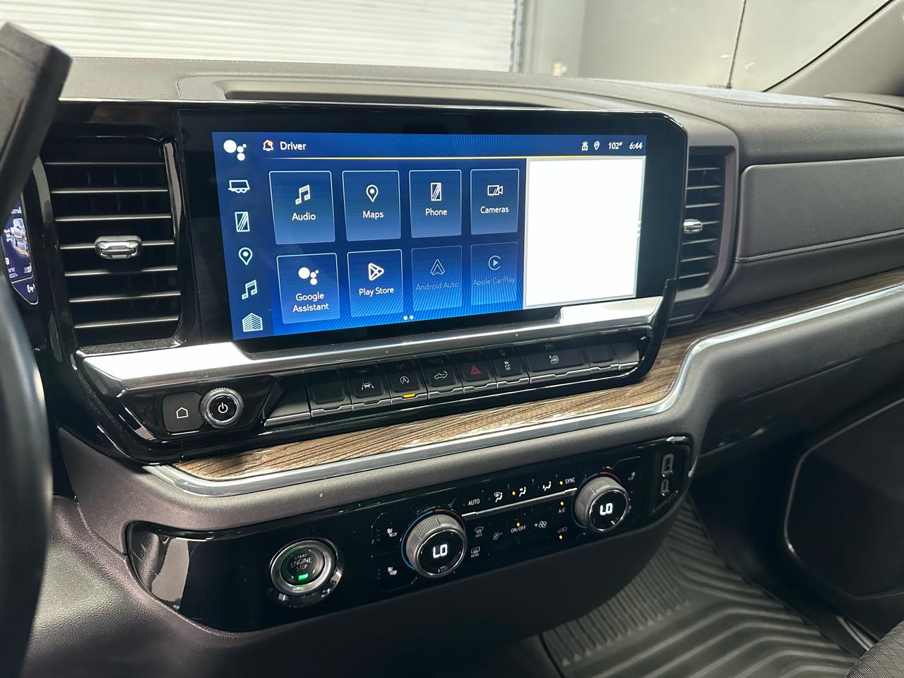 Chevrolet Silverado 1500 LT Crew Cab 4WD 2024