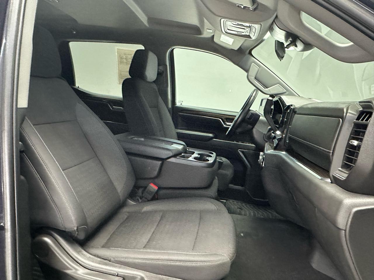 Chevrolet Silverado 1500  2024