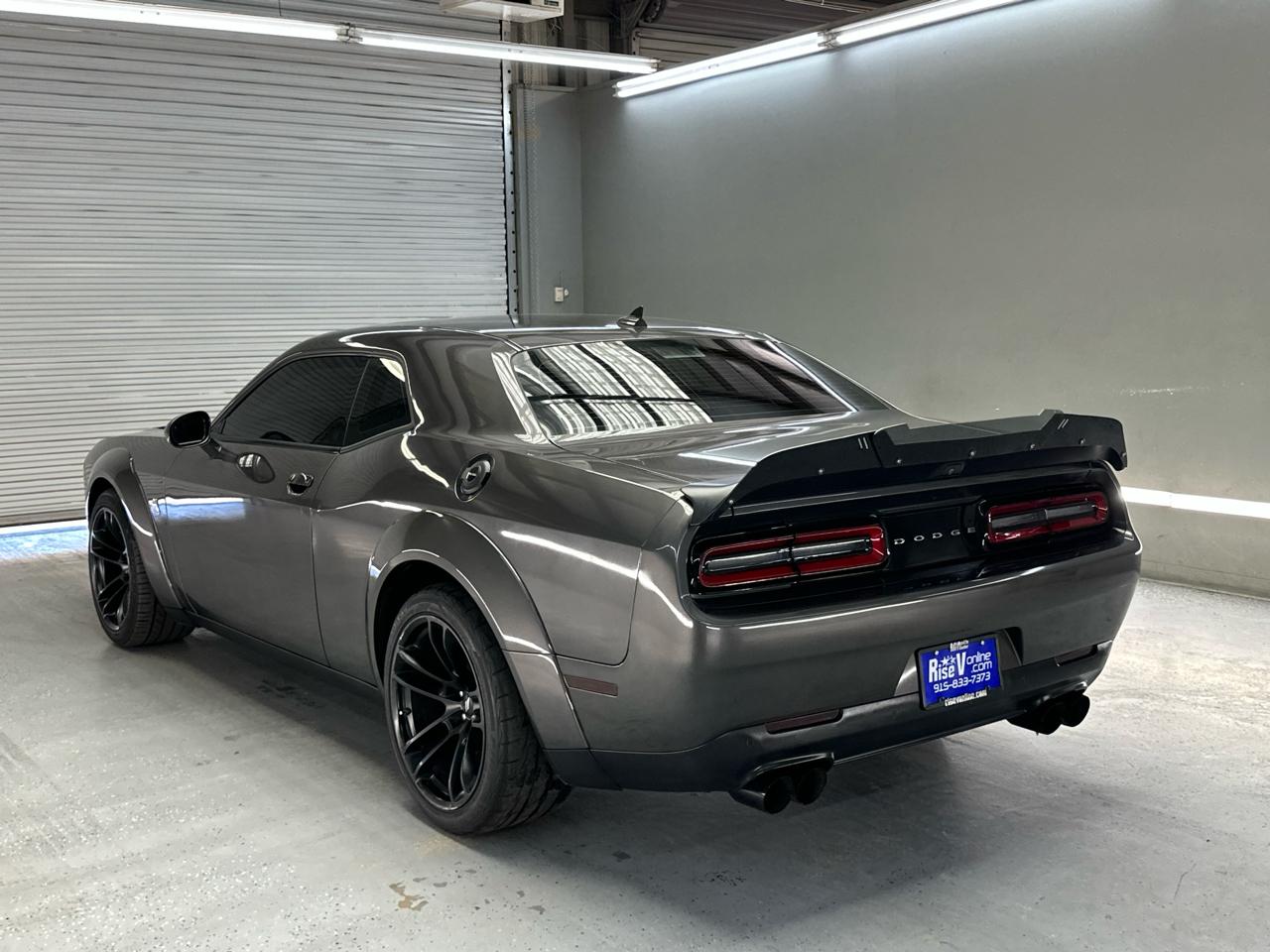 Dodge Challenger R/T Scat Pack Widebody RWD 2021