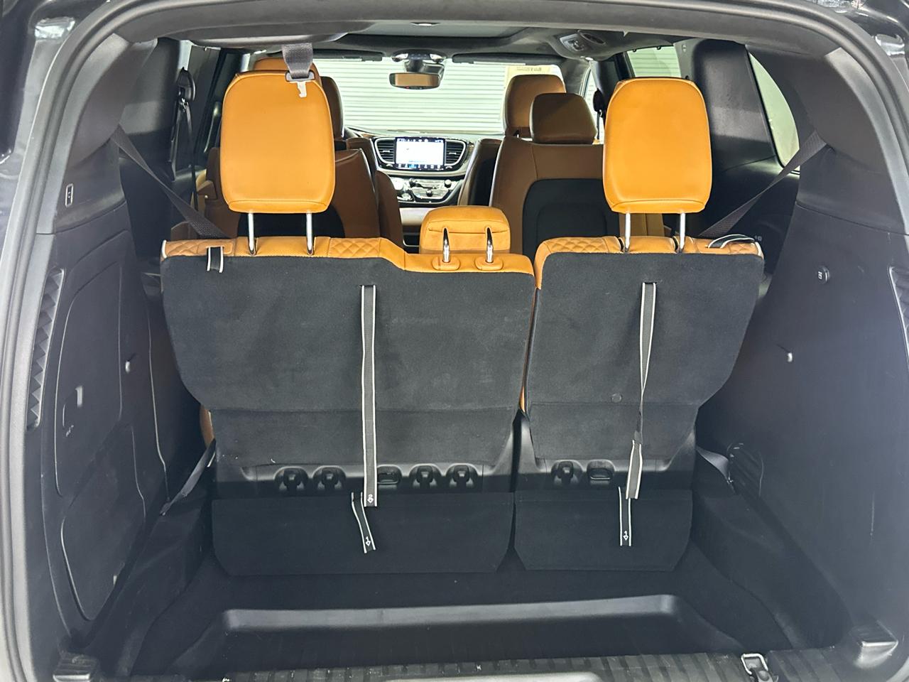 Chrysler Pacifica Hybrid Pinnacle 2023