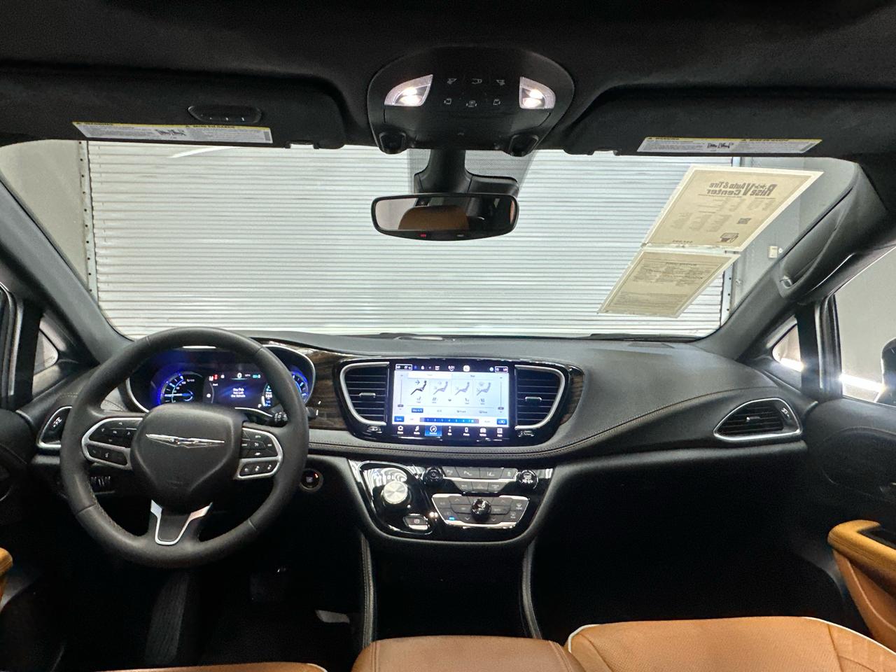 Chrysler Pacifica Hybrid Pinnacle 2023
