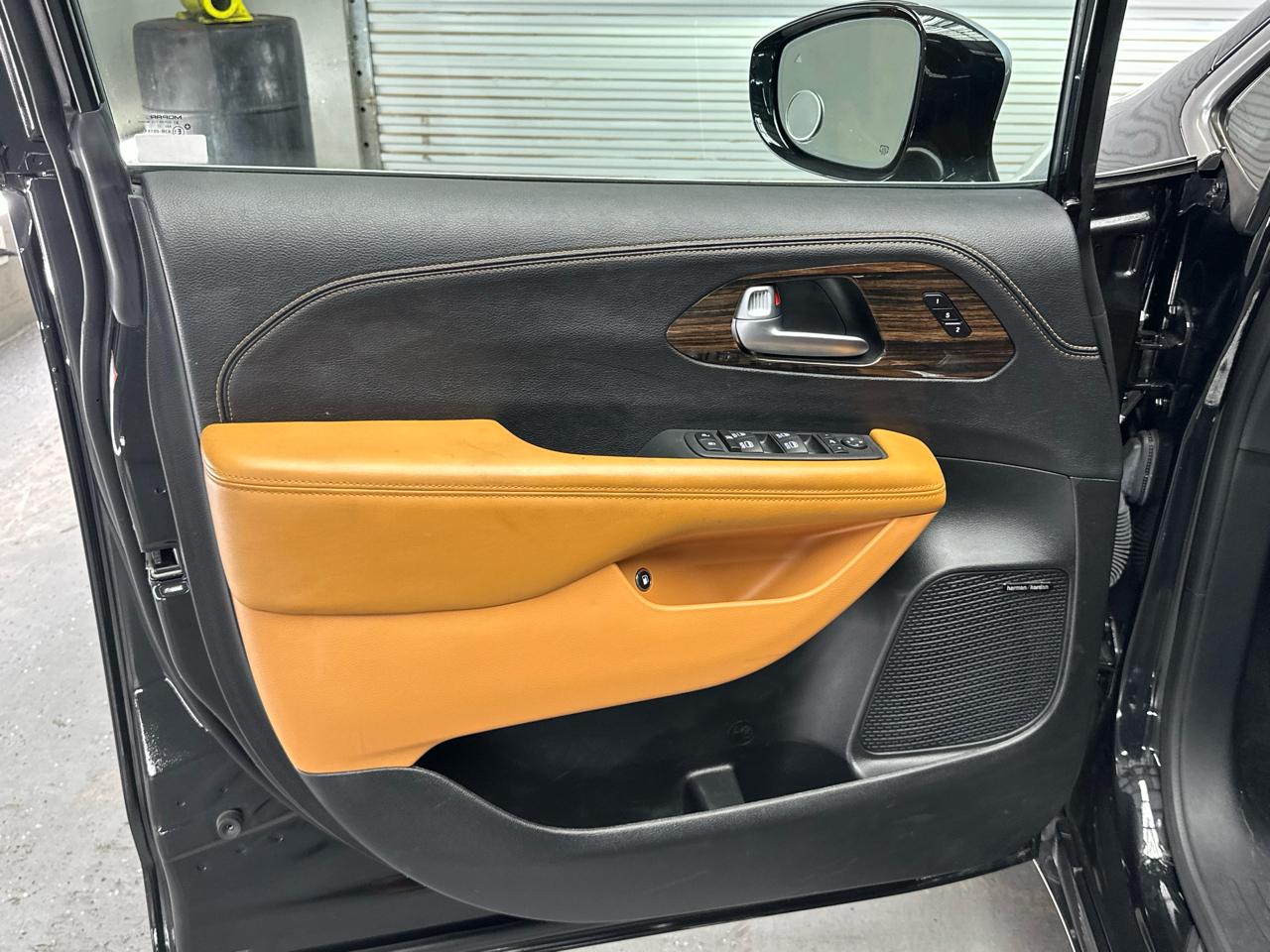 Chrysler Pacifica Hybrid Pinnacle 2023