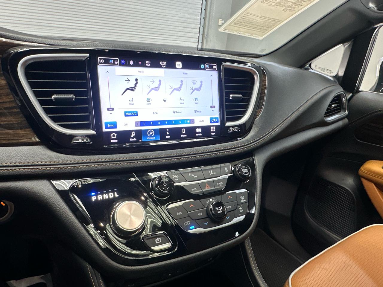 Chrysler Pacifica Hybrid Pinnacle 2023