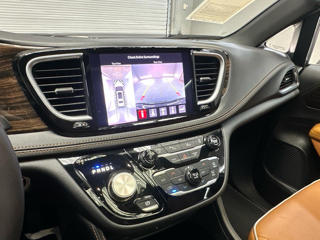 Chrysler Pacifica Hybrid Pinnacle 2023