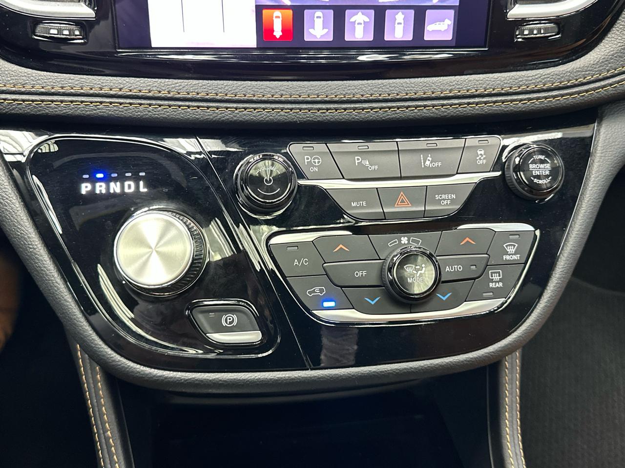 Chrysler Pacifica Hybrid Pinnacle 2023