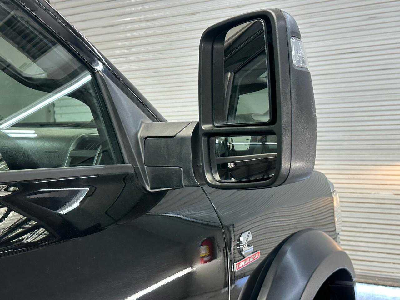 RAM 5500 Crew Cab LWB 2WD DRW 2023