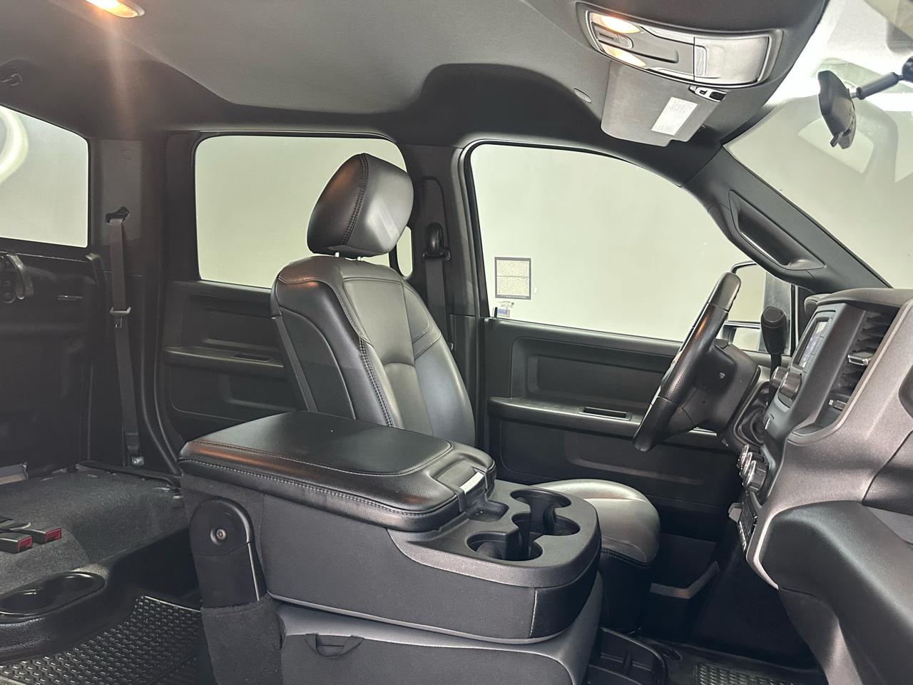 RAM 5500 Crew Cab LWB 2WD DRW 2023