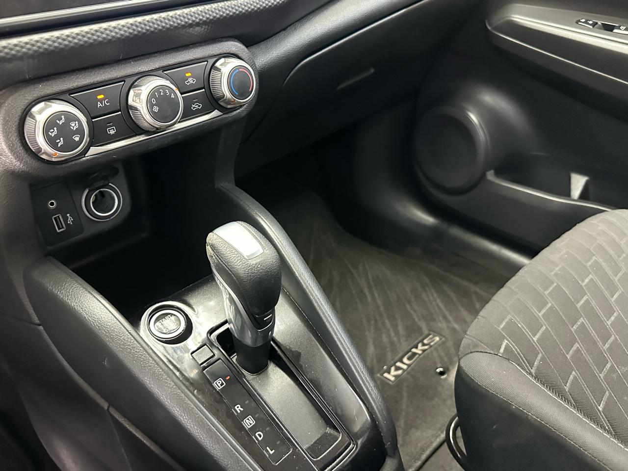Nissan Kicks S 2022