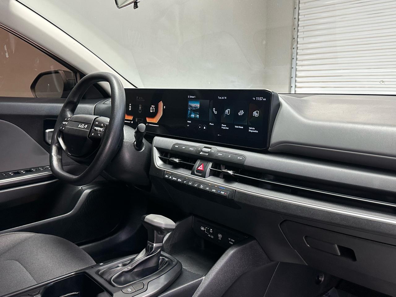 Kia K4 LX 2025