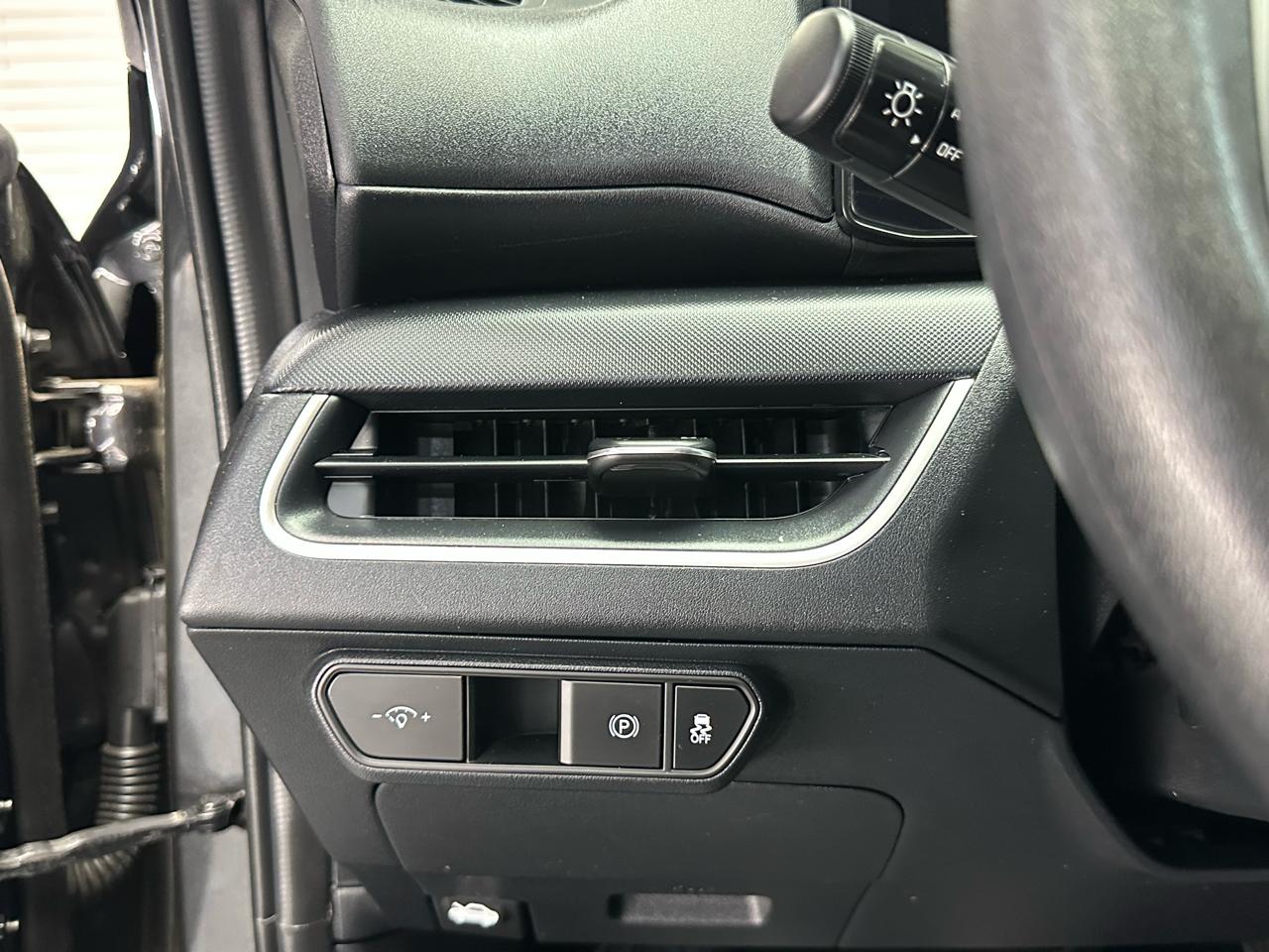 Kia K4 LX 2025