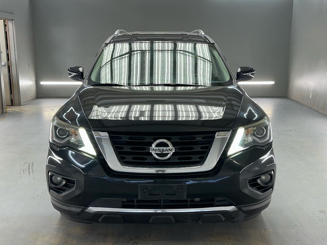 Nissan Pathfinder SV 2020