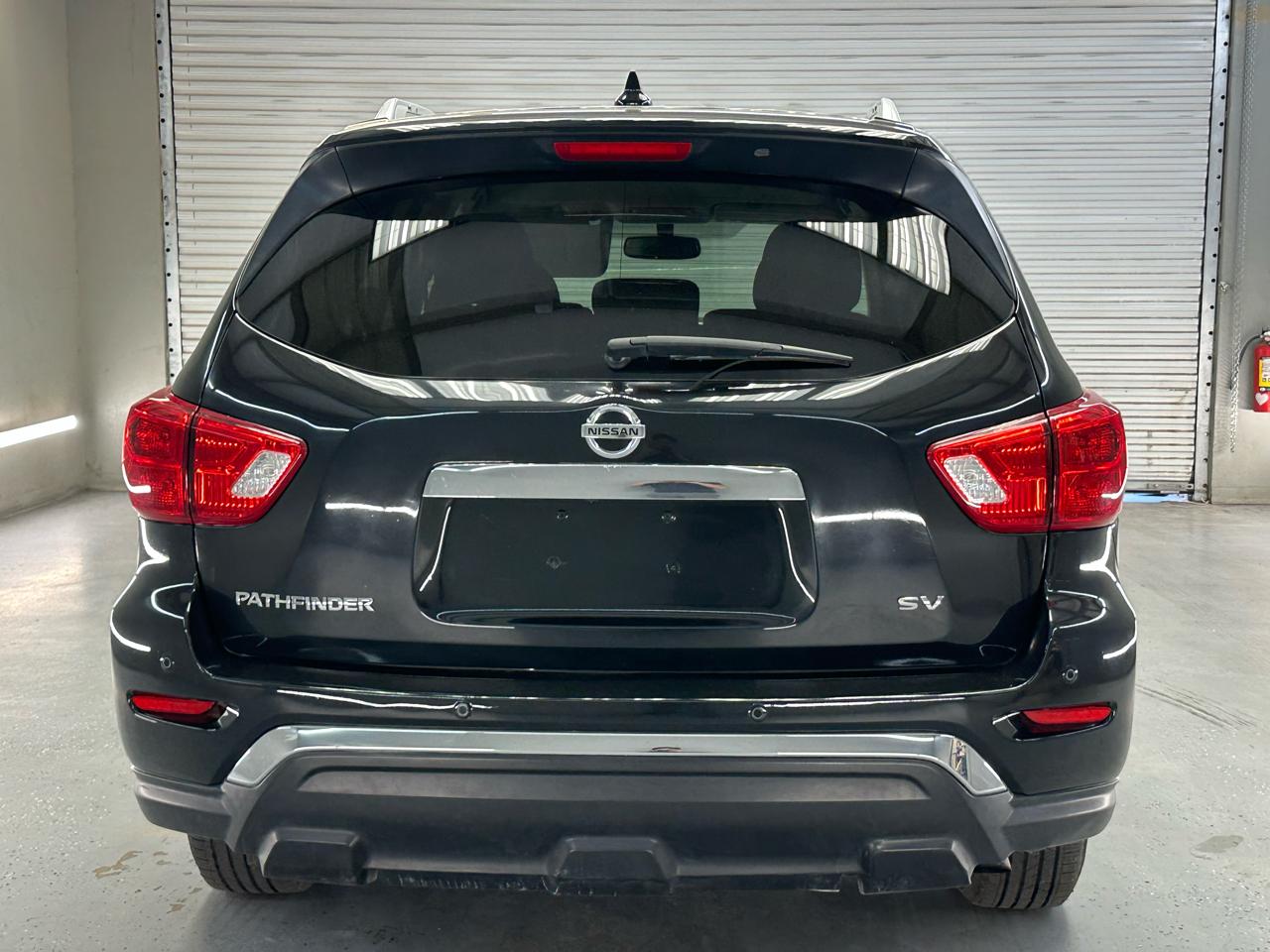 Nissan Pathfinder SV 2020