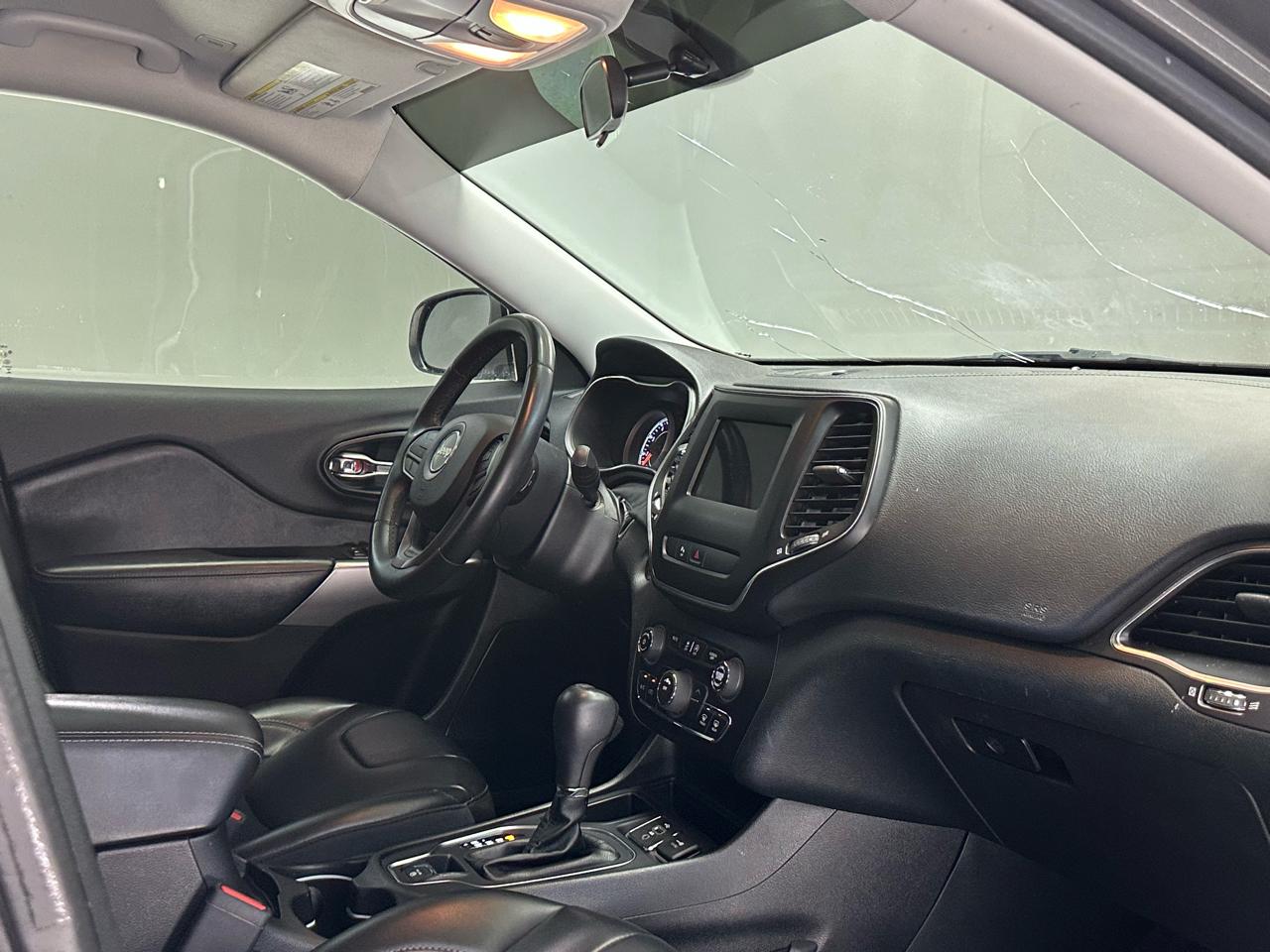 Jeep Cherokee Latitude Plus FWD 2019