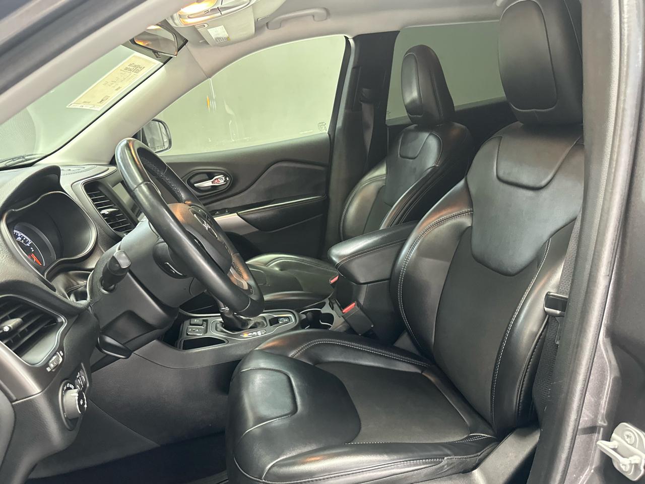 Jeep Cherokee Latitude Plus FWD 2019