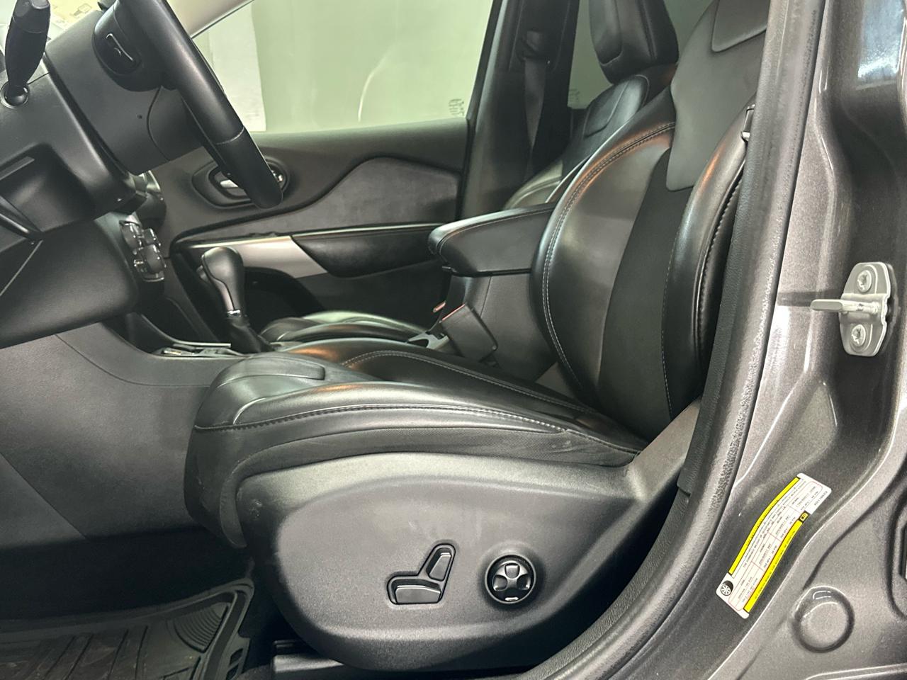 Jeep Cherokee Latitude Plus FWD 2019