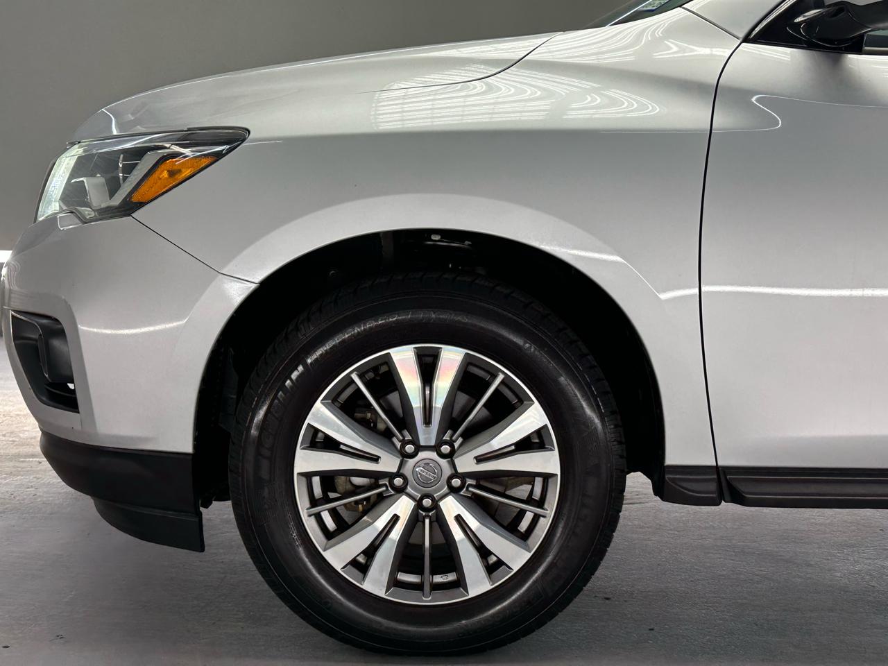 Nissan Pathfinder  2019