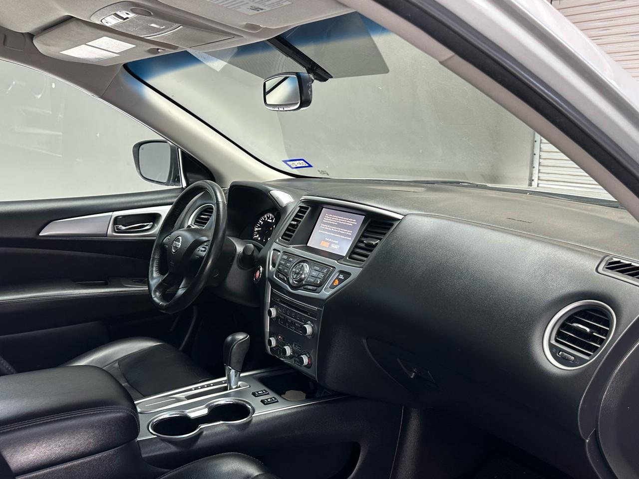 Nissan Pathfinder  2019