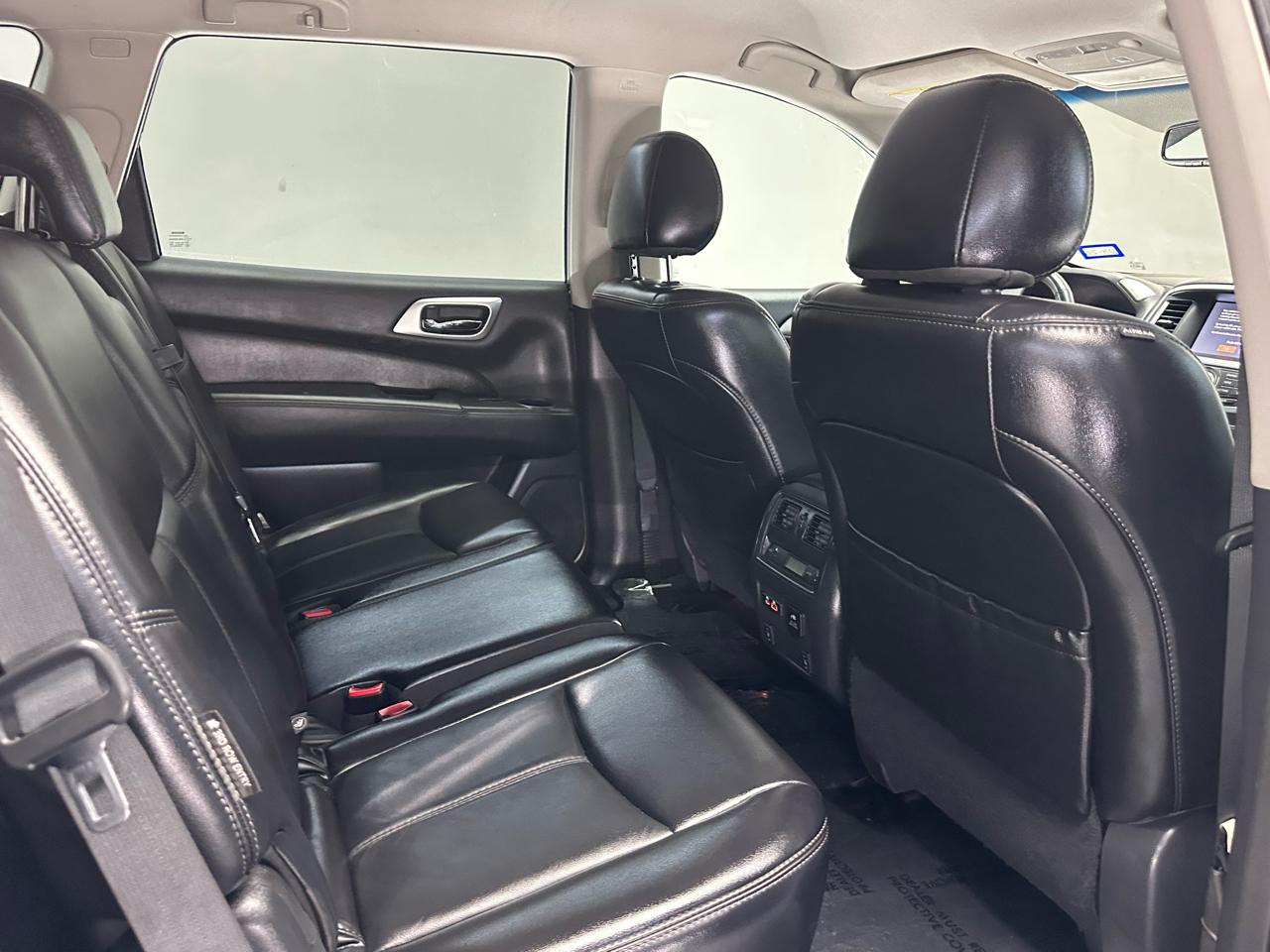 Nissan Pathfinder  2019