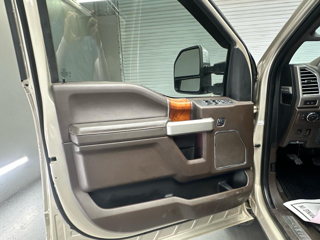 Ford F-250 SD King Ranch Crew Cab 4WD 2018