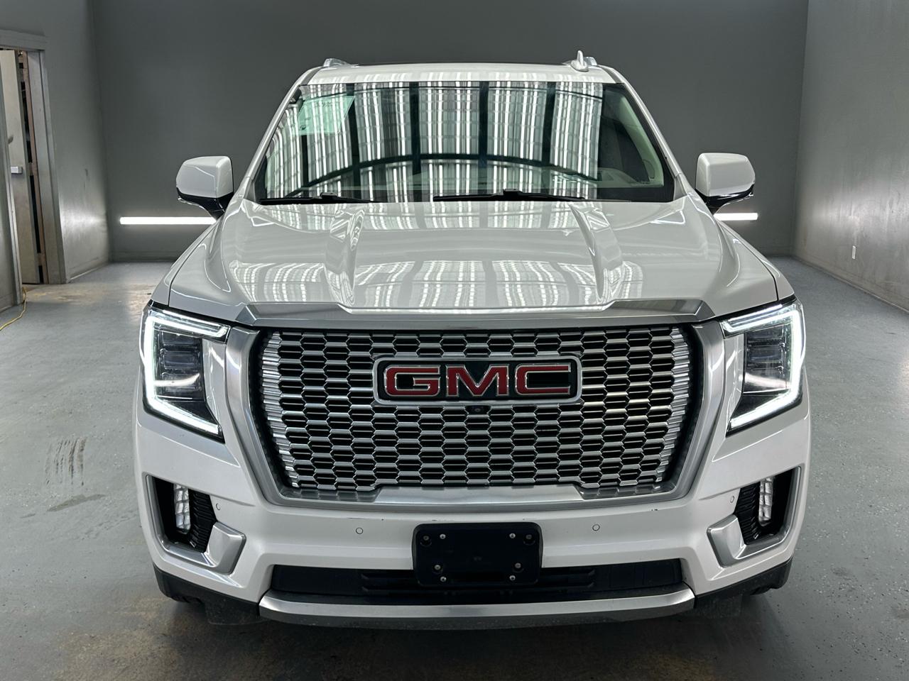 GMC Yukon XL Denali 4WD 2024