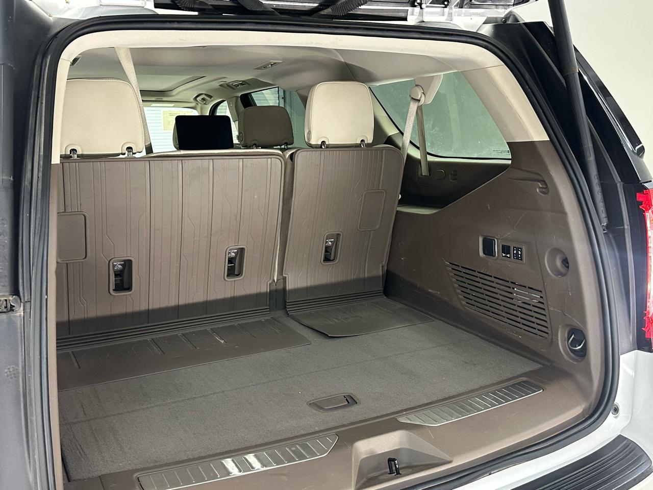 GMC Yukon XL Denali 4WD 2024