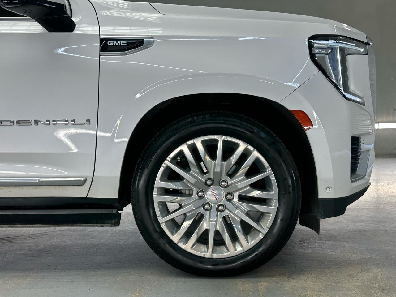 GMC Yukon XL Denali 4WD 2024