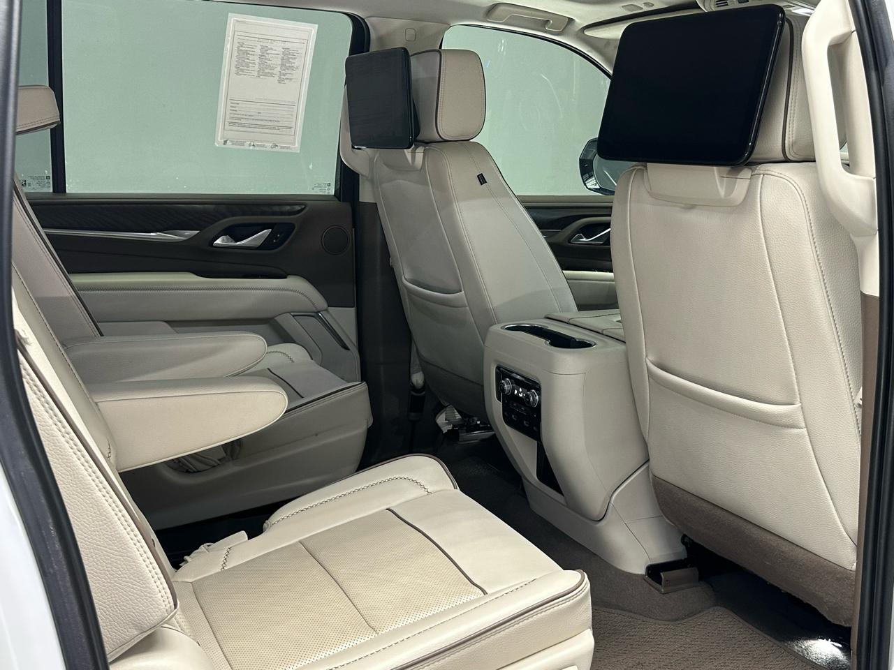 GMC Yukon XL Denali 4WD 2024