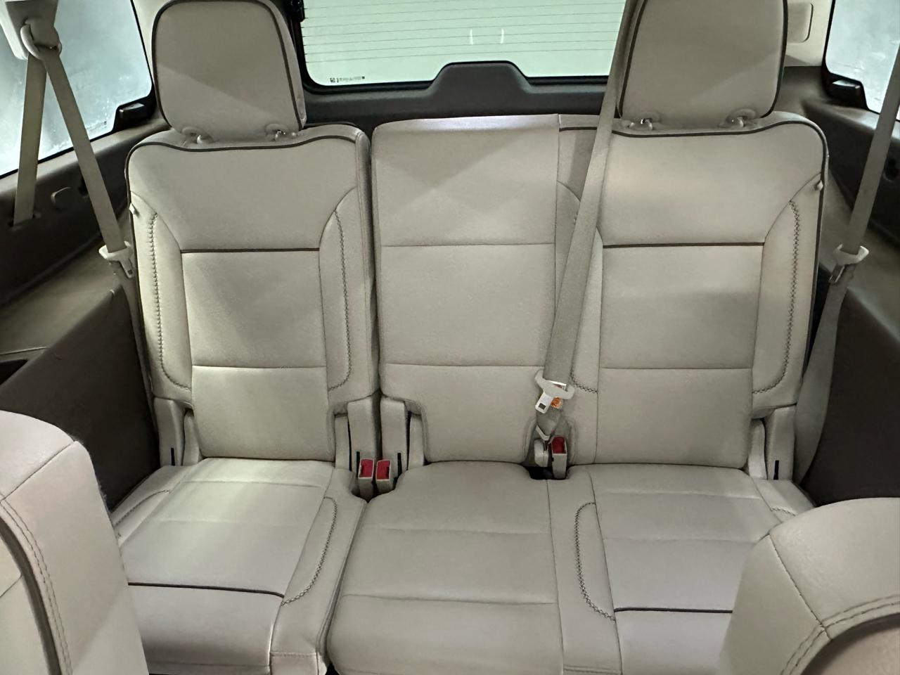 GMC Yukon XL Denali 4WD 2024