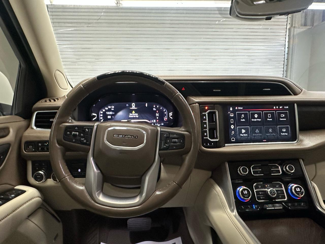 GMC Yukon XL Denali 4WD 2024