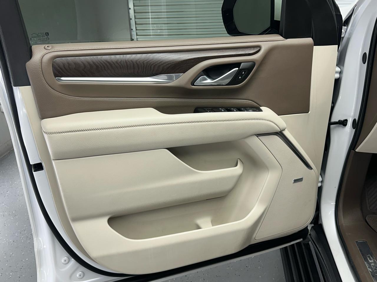 GMC Yukon XL Denali 4WD 2024