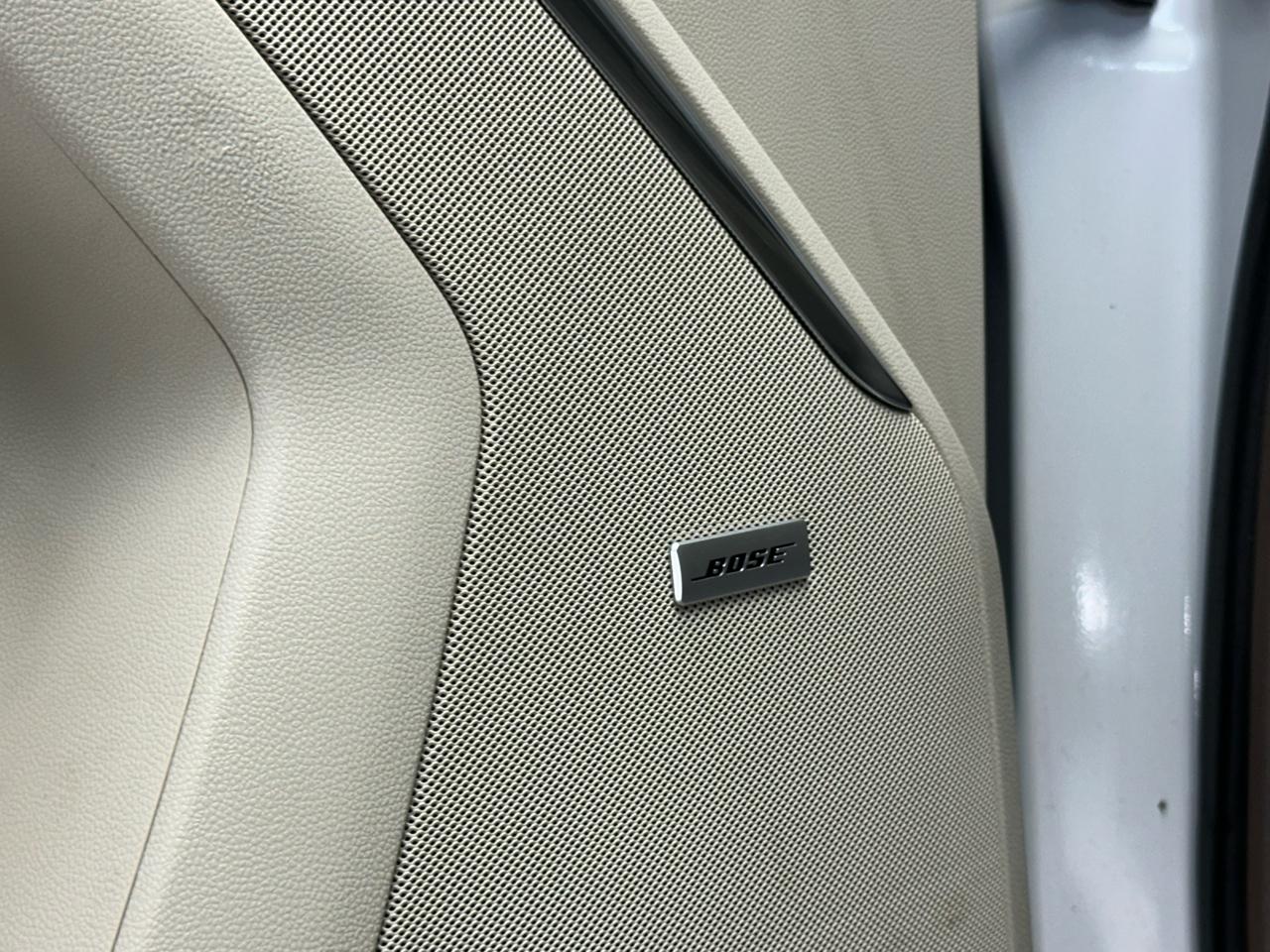 GMC Yukon XL Denali 4WD 2024