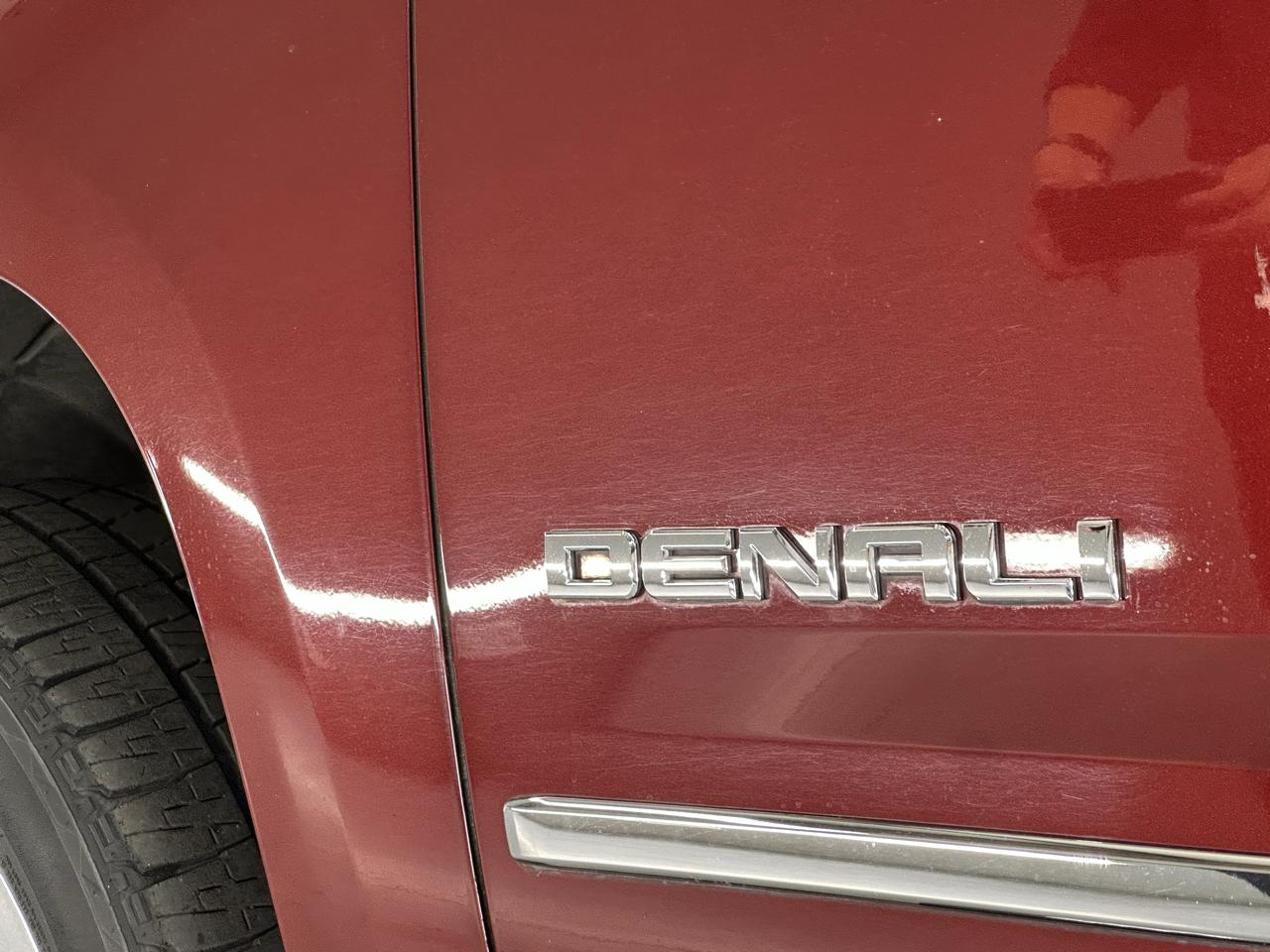 GMC Yukon Denali 2WD 2019