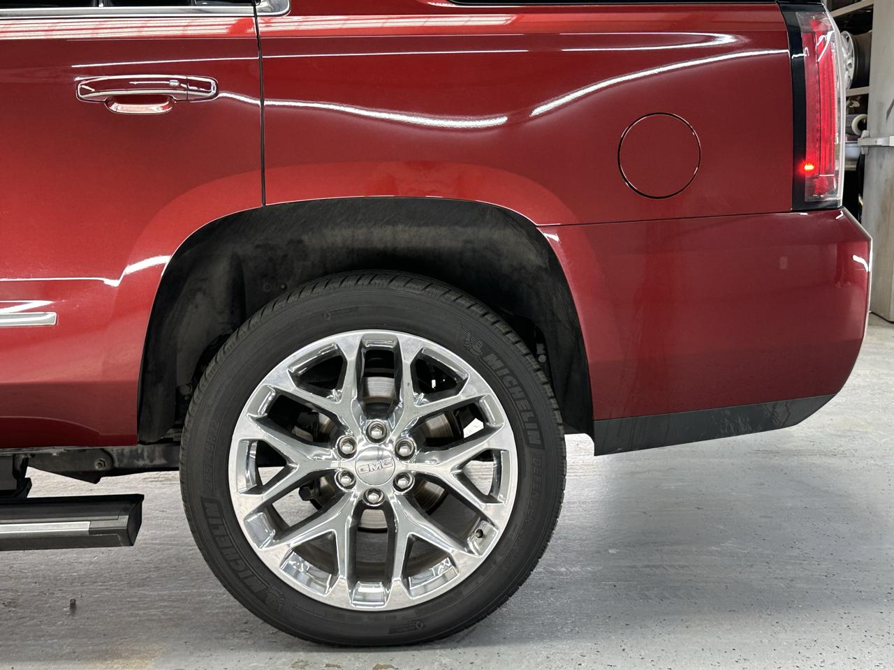 GMC Yukon Denali 2WD 2019
